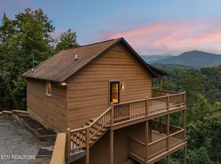 4429 New Pioneer Trl, Pigeon Forge, TN 37863