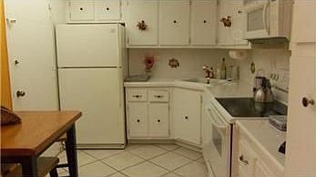 5th image of 5601 Collins Ave APT 1221