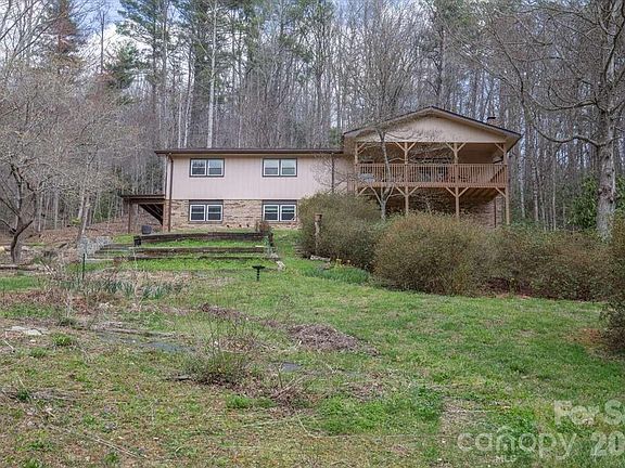 2nd image of 972 Harper Rd