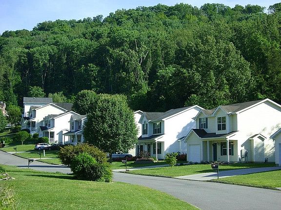 4th image of 7231 Mountain Mist Ln
