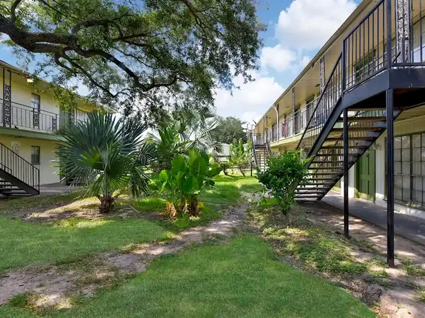 Glen Willow Apartments