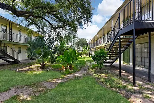 Glen Willow Apartments Photo 1