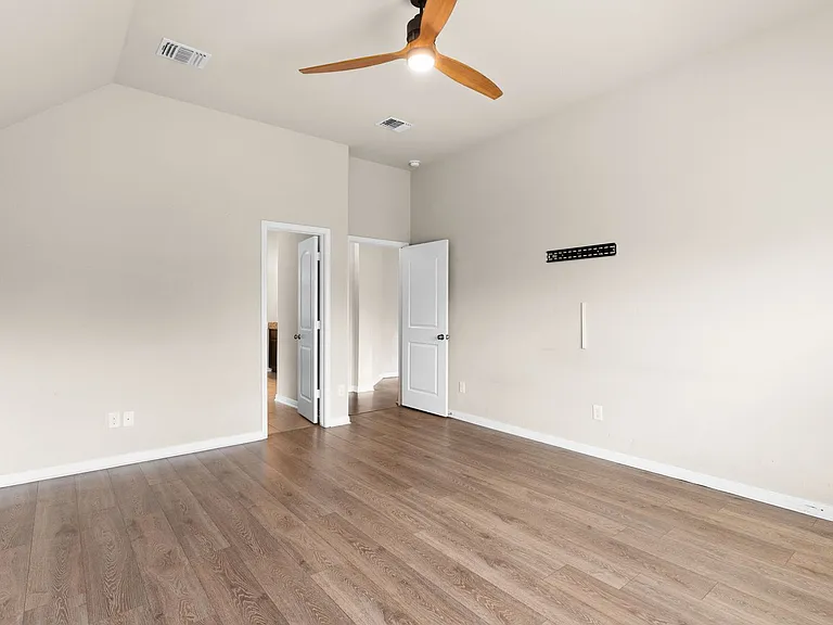 1310 Lilac Ledge Dr — Photo 8