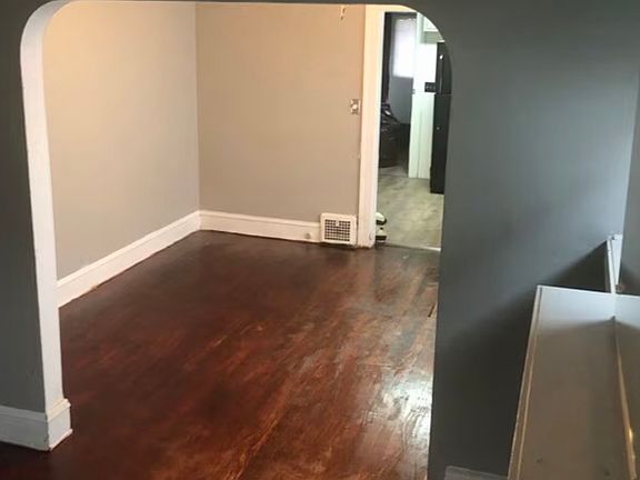2nd image of 12113 Craven Ave