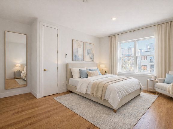 2nd image of 1433 Lincoln Pl #4C