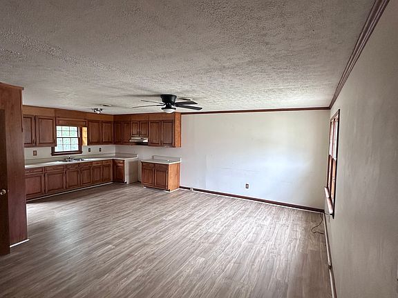 5th image of 1206 Collard Valley Rd