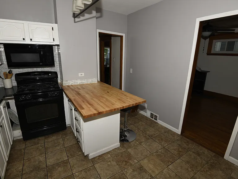 531 Tennyson Ave — Photo 15
