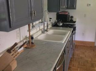 70 Maple St, Williamstown, MA 01267