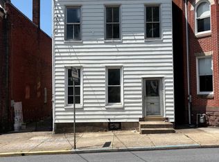 106 N 4th St, Hamburg, PA 19526