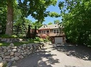 5320 Edsall Rd, Mound, MN 55364