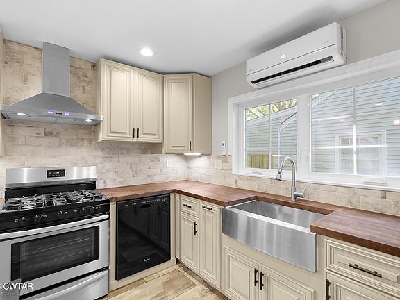 2nd image of 176 Wisdom St
