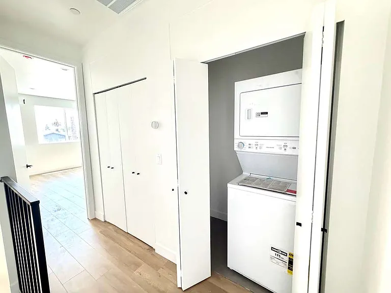 1177 Leighton Ave #1 — Photo 14