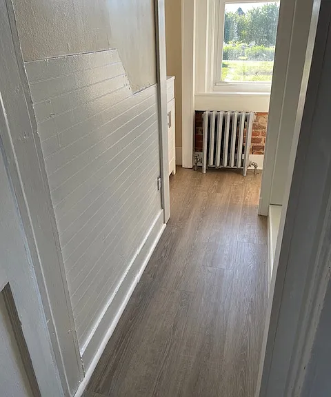 203 W Walnut St — Photo 5