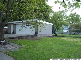 109 Greenfield Ave, Staten Island, NY 10304