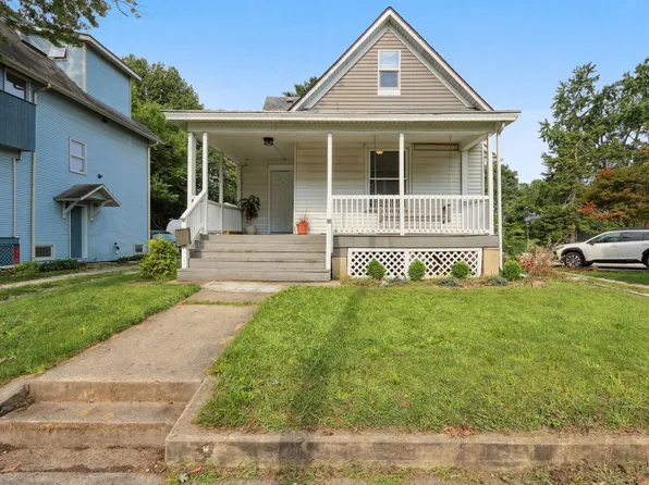 705 S State St, Champaign, IL 61820