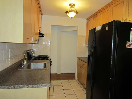 Rented by Remax Real Estate Professionals | media 28