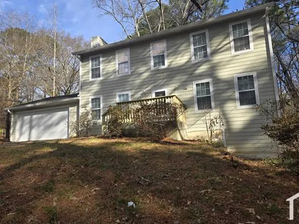 5152 Selene Dr, Stone Mountain, GA 30088