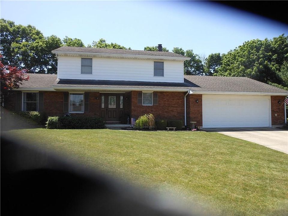 1st image of 703 Stratford Dr