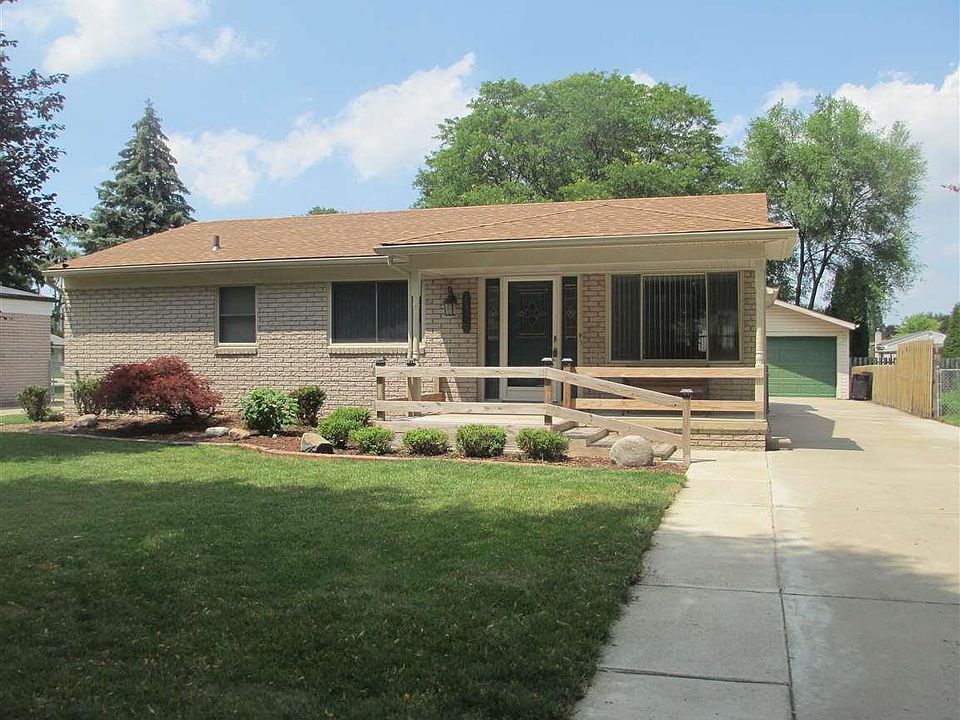 1st image of 13325 Butler Dr