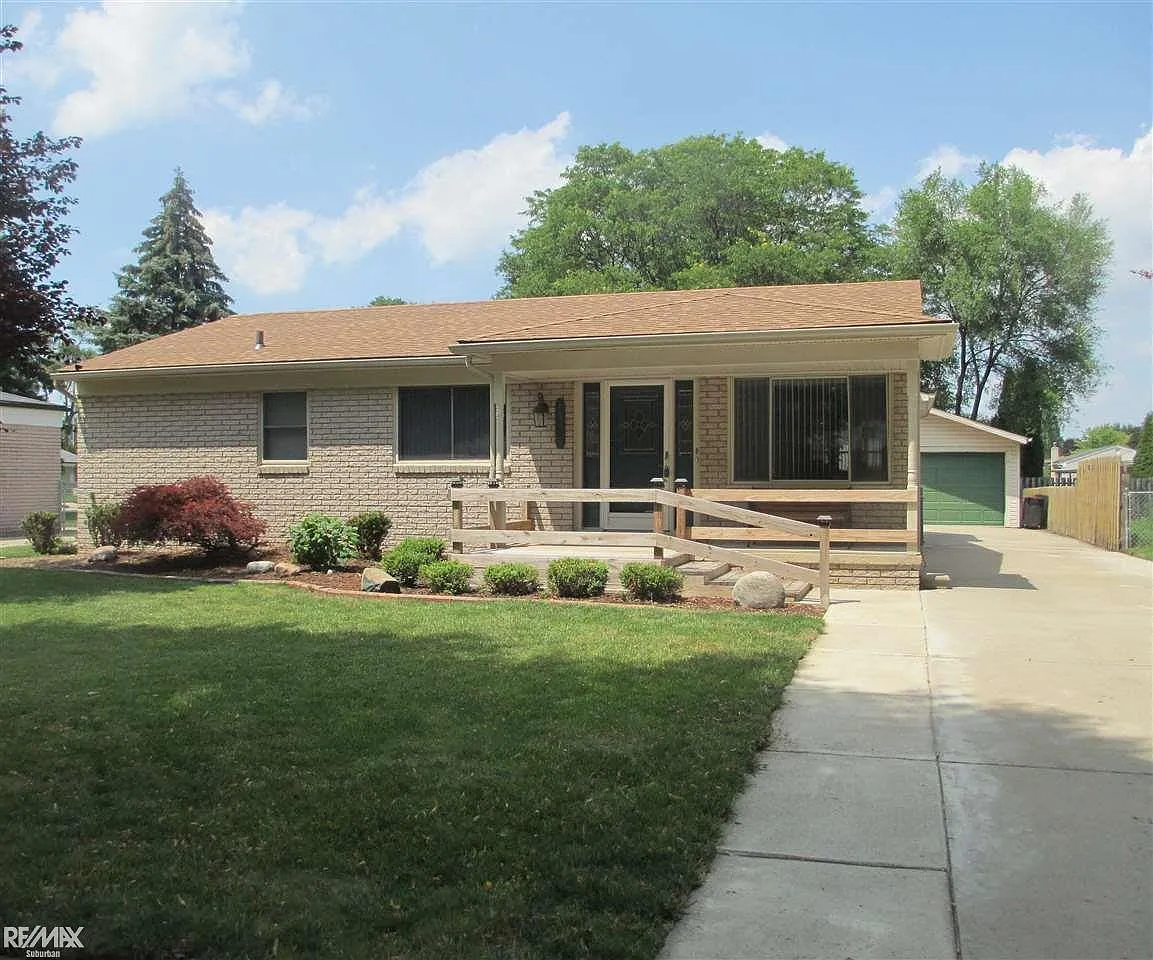 13325 Butler Dr photo 1