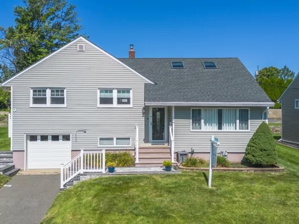 24 Lennon Pl, Clifton City, NJ 07013