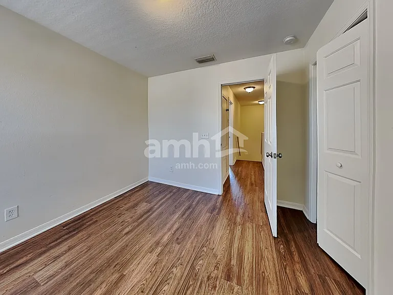 8523 Deer Chase Dr — Photo 15