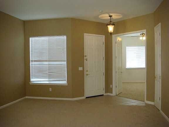 2nd image of 961 Cameron Dr
