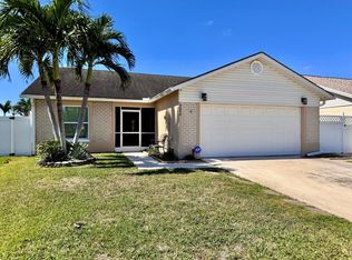 5096 Arbor Glen Cir, Lake Worth, FL 33463