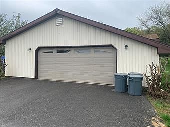 3rd image of 505 Fawn Ln