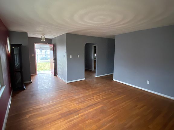 5th image of 2608 Effingham St