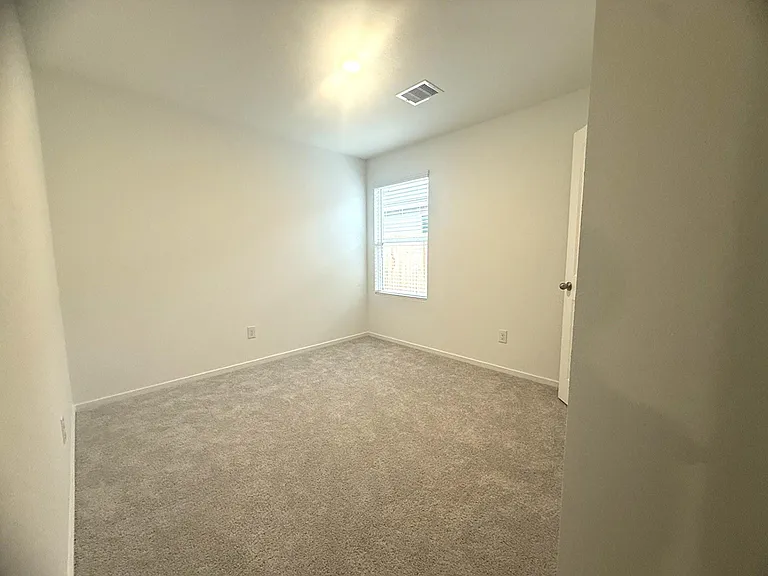 1520 Sunset Ridge Dr — Photo 8