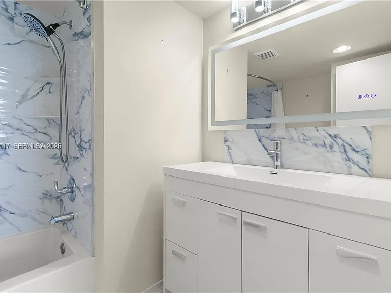 3703 NE 166th St #904 — Photo 35