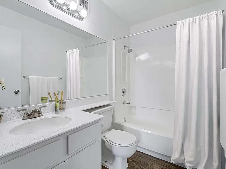 The Harrison Apartments — Photo 18