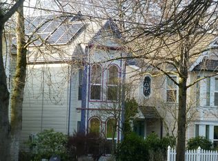 9221 College Way N, Seattle, WA 98103