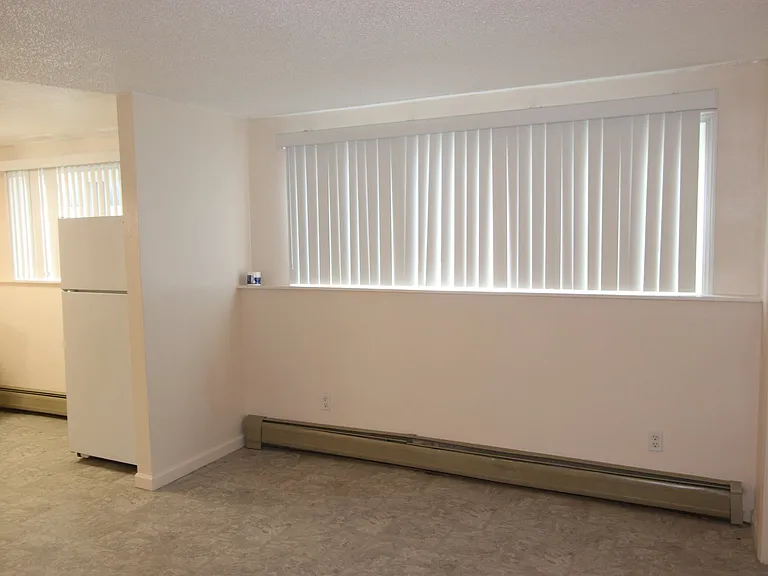 2361 Homestead Ct #1B — Photo 4