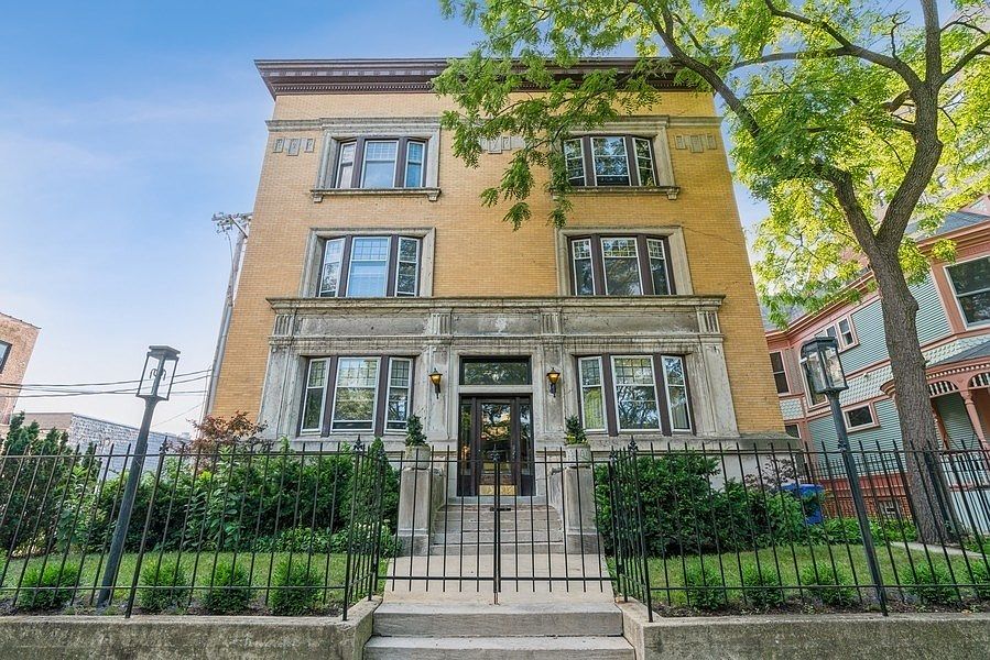 1st image of 5222 S Blackstone Ave #3S