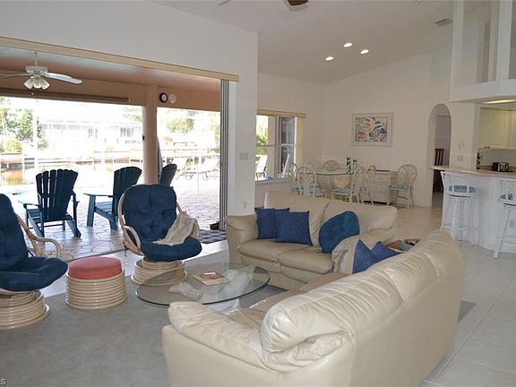 4th image of 5224 SW 22nd Pl