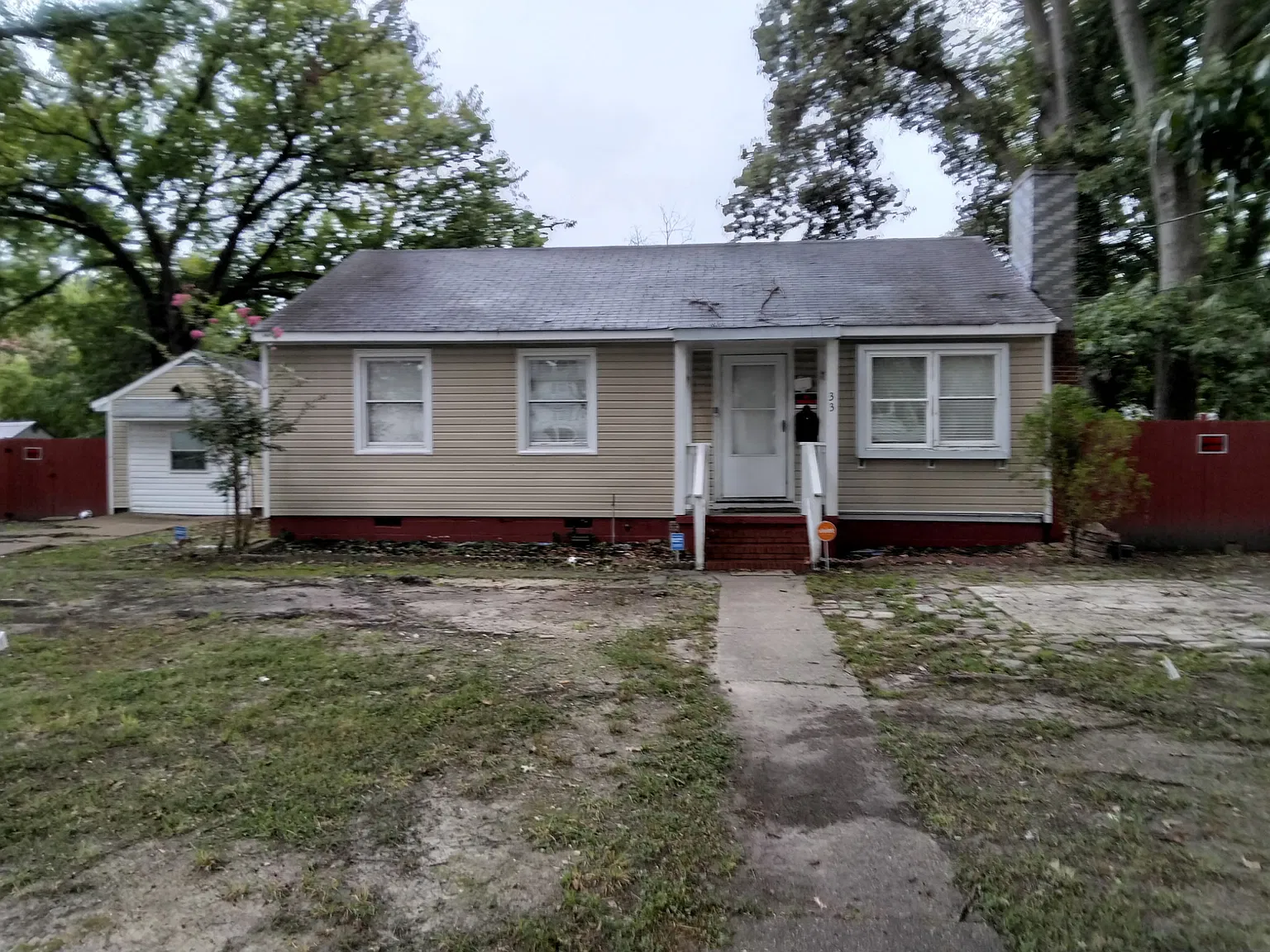 33 Roland Dr — Photo 4