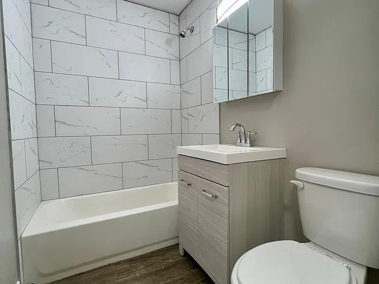 Fender Creek Apartments — Photo 18