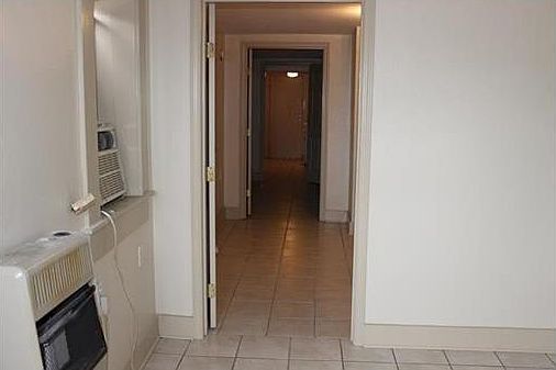 3rd image of 4411 Washington Ave