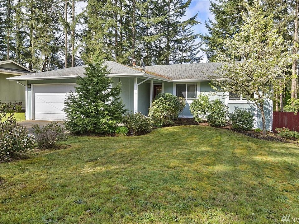 1st image of 3900 Celeste Ct SE