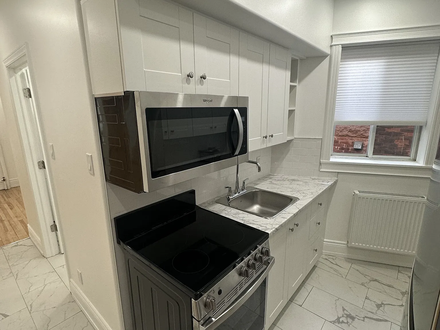 1 bed, 700 sqft, $1,595 — Photo 3