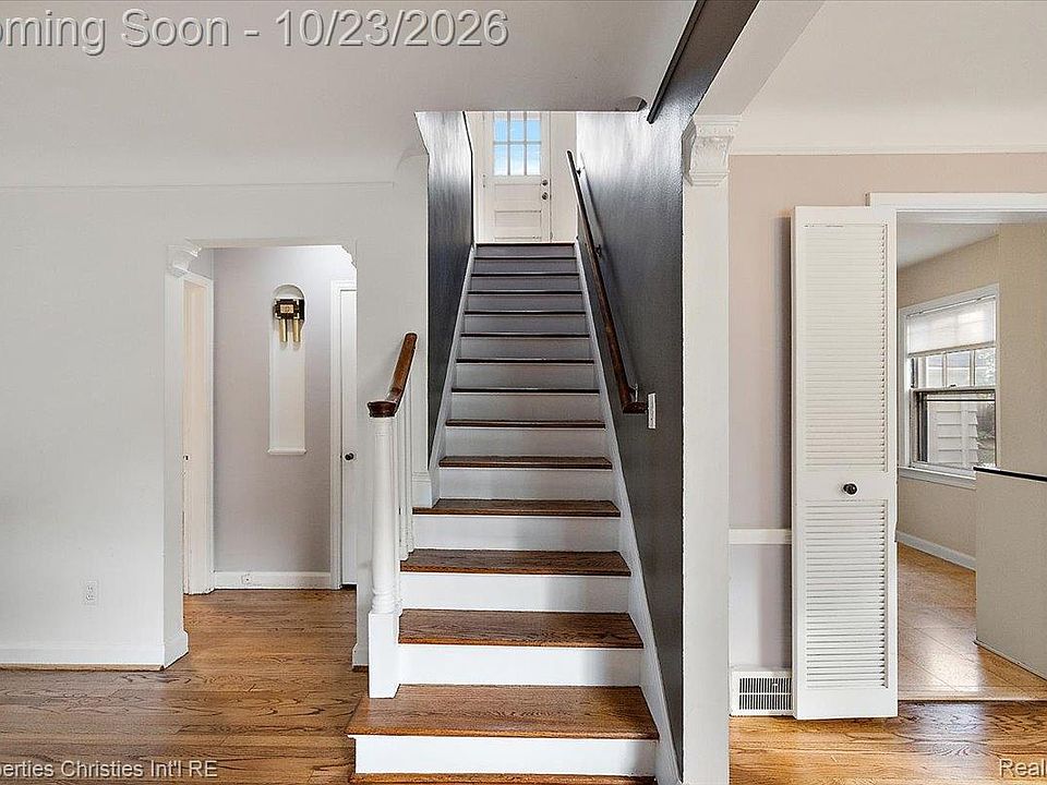 1356 W Troy St, photo 17
