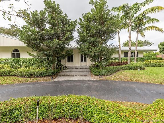 3rd image of 15500 SW 78th Pl