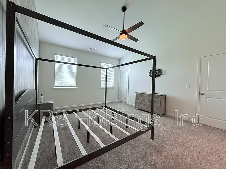 849 Parc Townes Dr — Photo 17