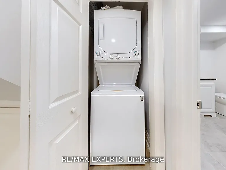 1097 Wildwood Dr #LOWER — Photo 19
