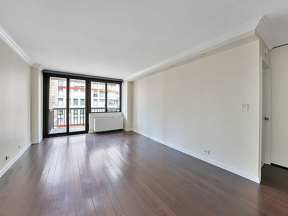 5th image of 300 E 54th St APT 21F