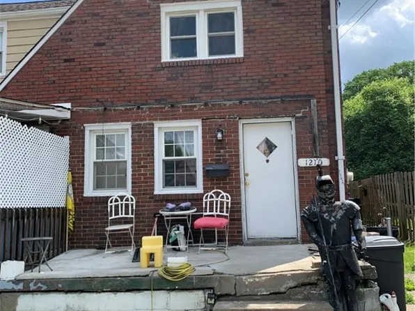 1210 Shadycrest Dr, Pittsburgh, PA 15216
