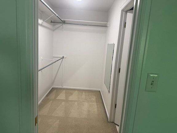 4th image of 2155 Meadow Ct