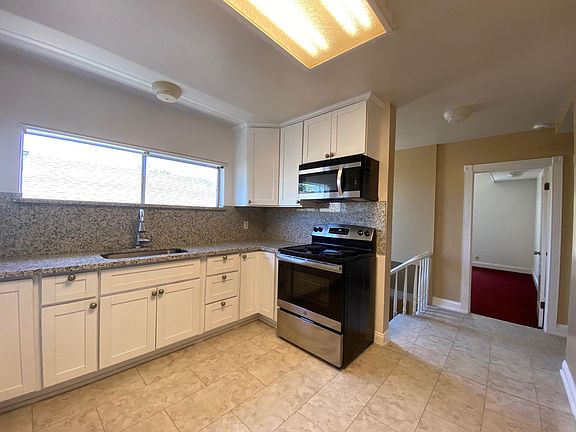 2nd image of 712 S 2nd St APT B